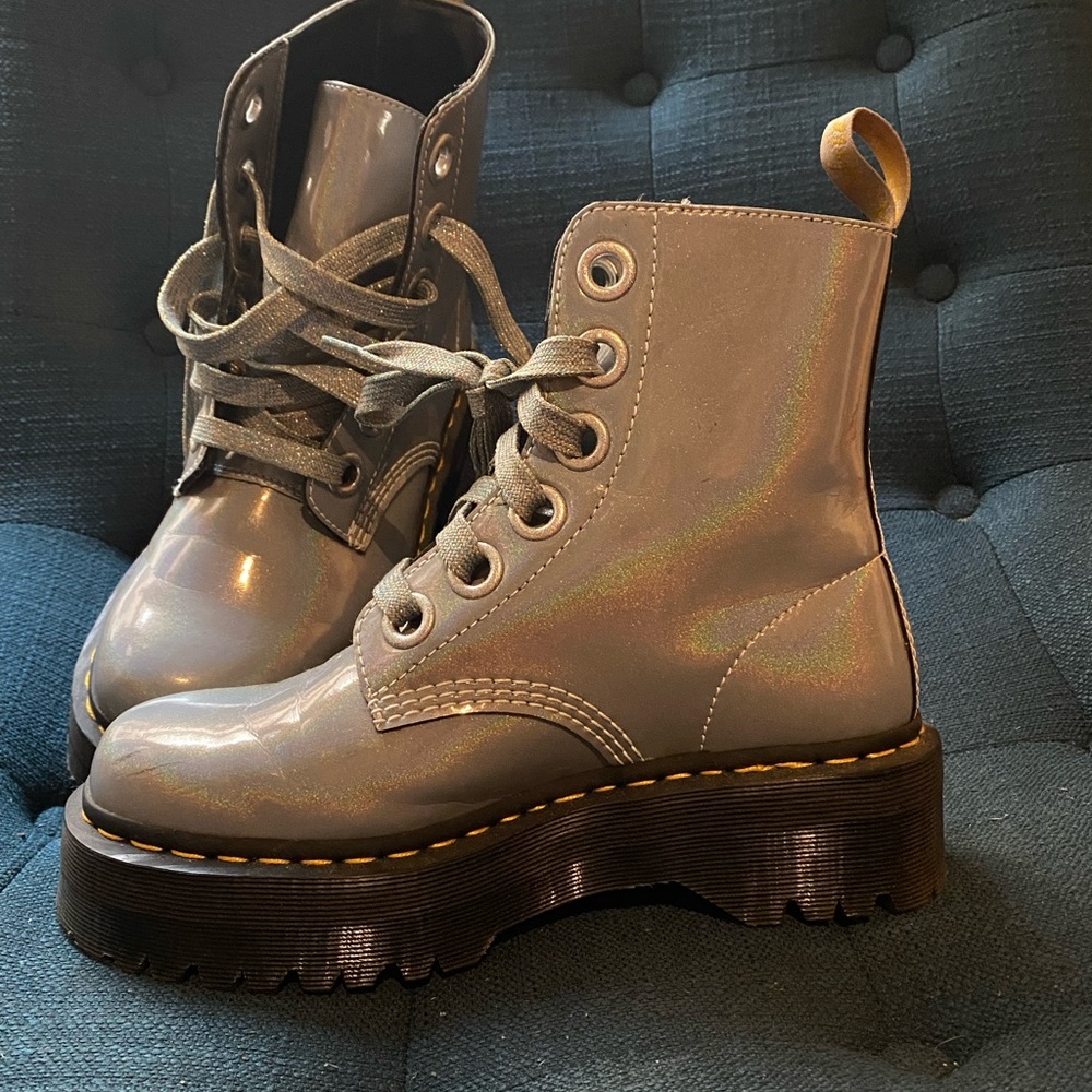 Dr Martens Jadon Holo Silver Platform size 9 UK 7 new without box